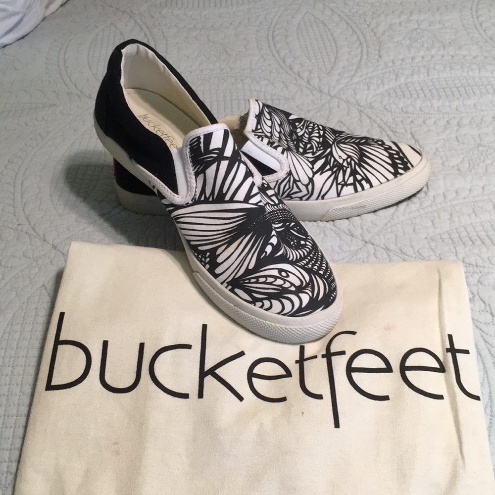 Bucketfeet shoes